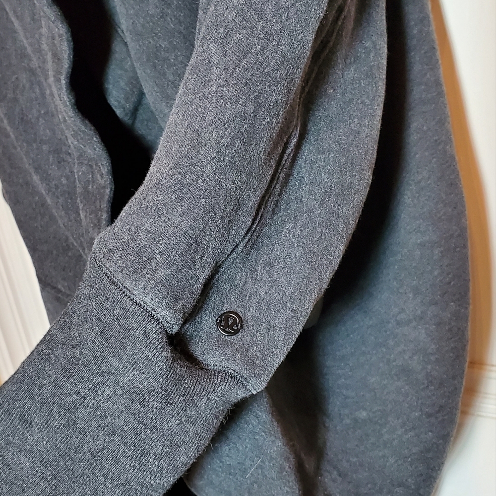 Lululemon Wrap Jacket Size Small - image 8